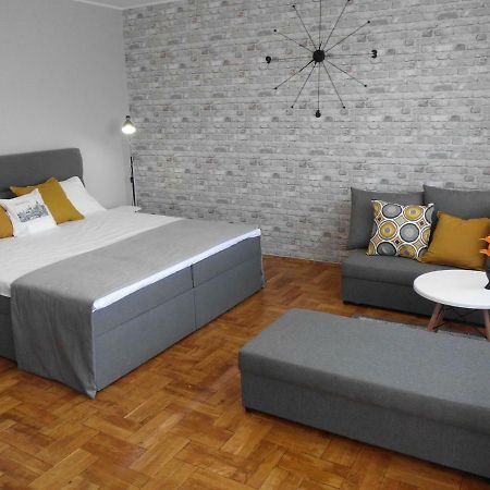 Ares Apartments แชมิตช์ ภายนอก รูปภาพ