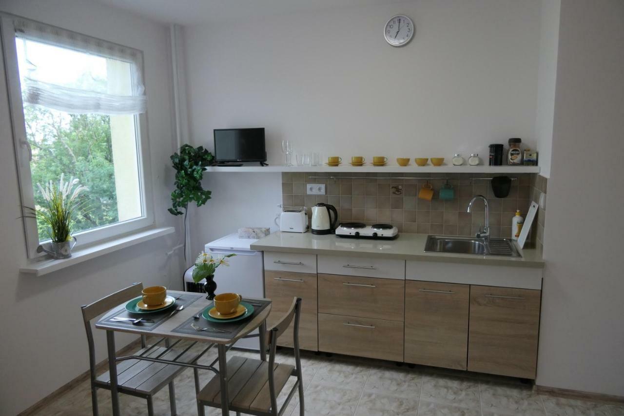 Ares Apartments แชมิตช์ ภายนอก รูปภาพ